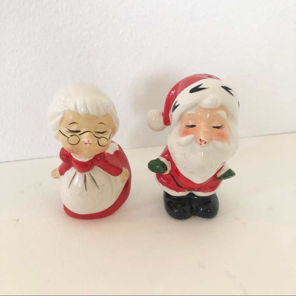 Vintage Santa + Mrs Claus Shakers